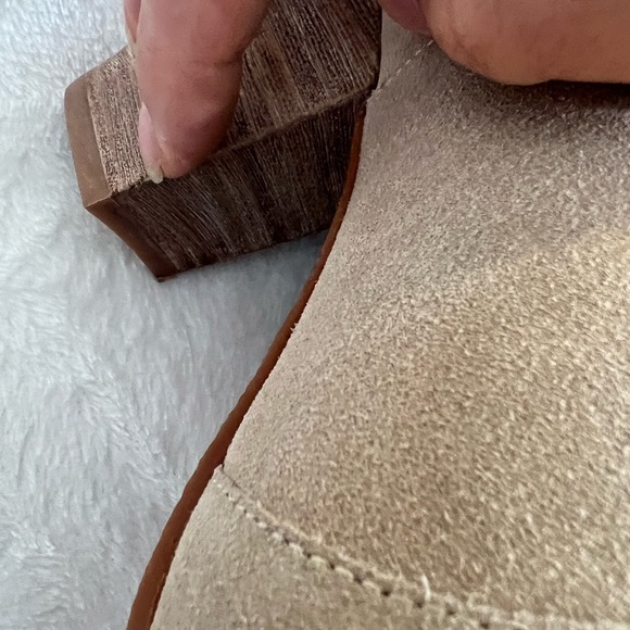 AUDREY BROOKE booties size 71/2M  cream - Picture 15 of 17